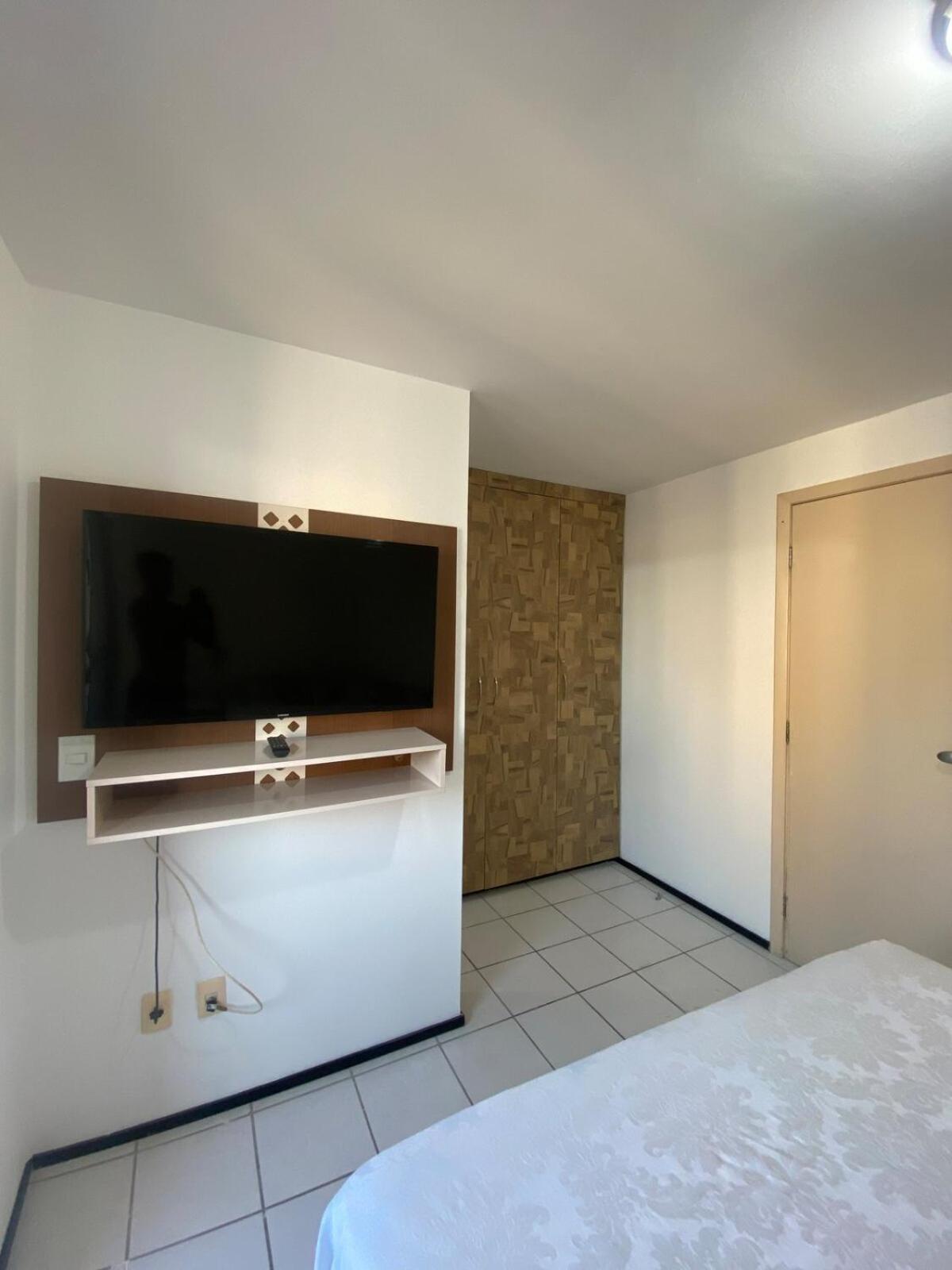 Apartamento Meireles - 2 Suites Com Ar Condicionado Apartamento *