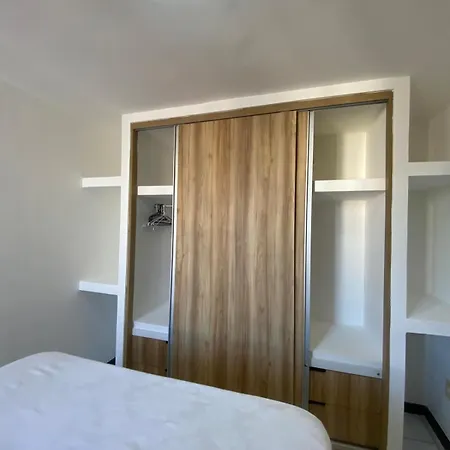 Apartamento Meireles - 2 Com Ar Condicionado Fortaleza (Ceara)